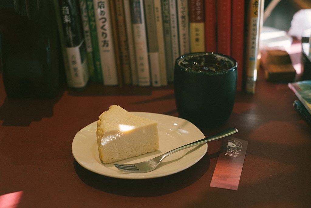 COFFEE LONG SEASON 自家焙煎珈琲 喫茶店