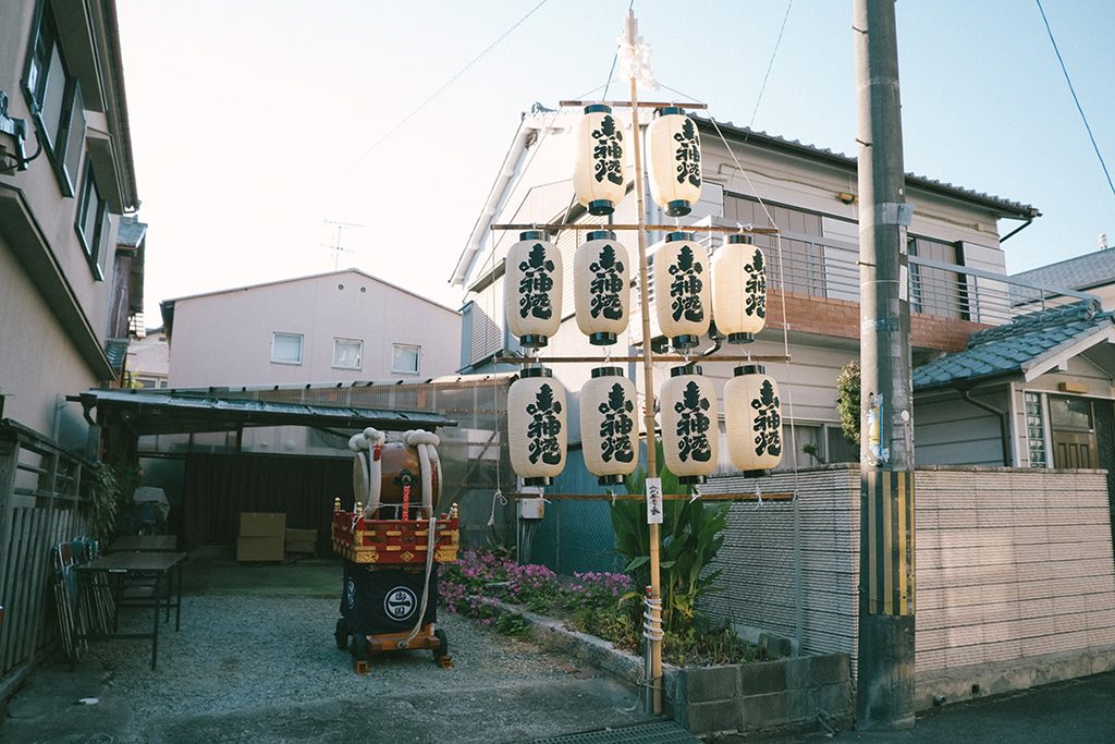 奈良県 御所市 御所まち ススキ提灯